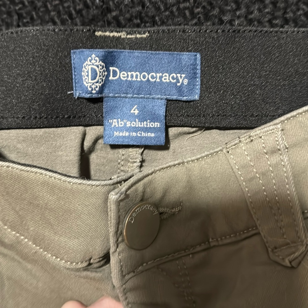 Democracy Jeans -NWOT